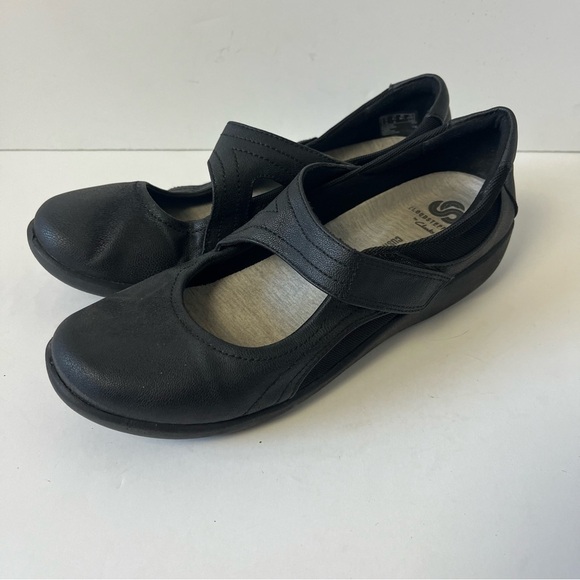 Cloudsteppers by Clark’s Lightweight Memory Foam Mary Jane Black Shoes 8.5 - Picture 1 of 9
